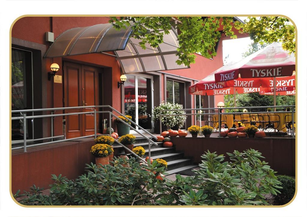Agat Hotel 우치 외부 사진